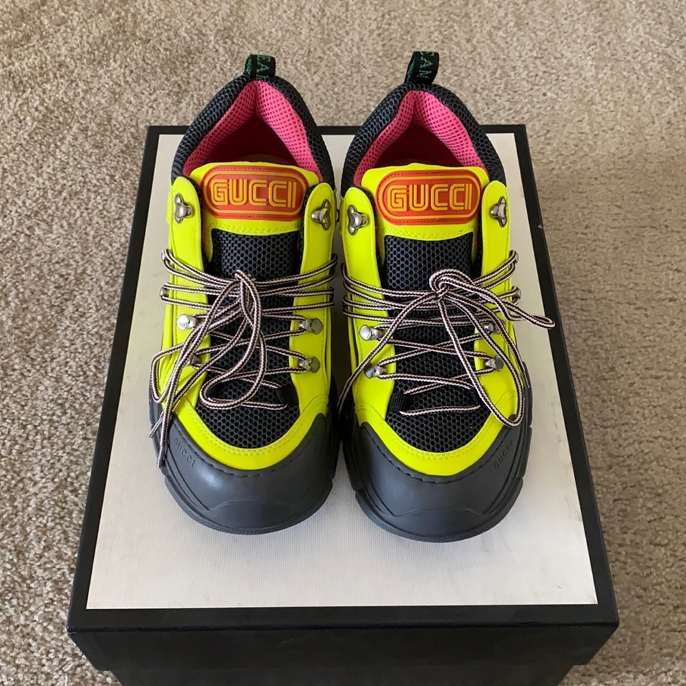 Gucci men’s Flasktrek sneakers neon yellow size 7+